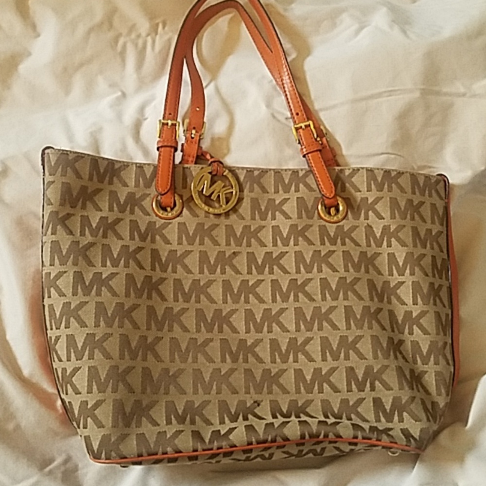 Michale Kors shoulder bag